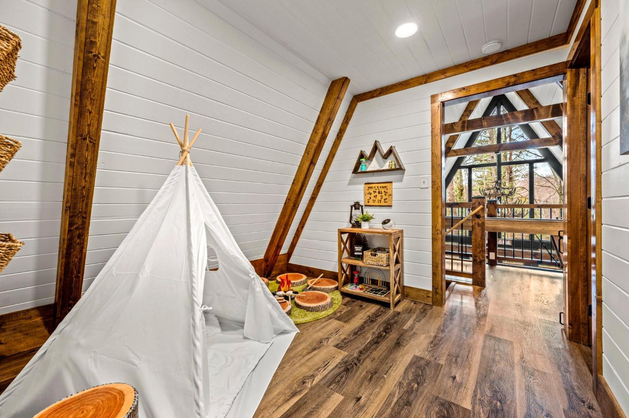 1Mile Downtown, Handicap Ramp, Hot Tub, Game Room Gatlinburg Exteriér fotografie